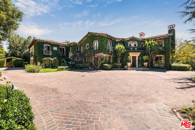 Image 4 of 49 For 1550 Amalfi Drive