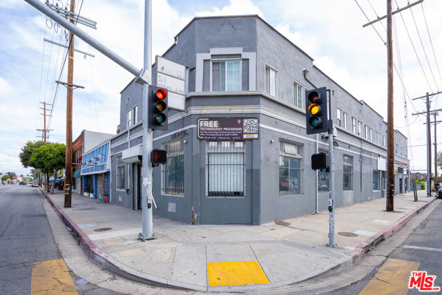 Image 4 of 22 For 1645 48th Street