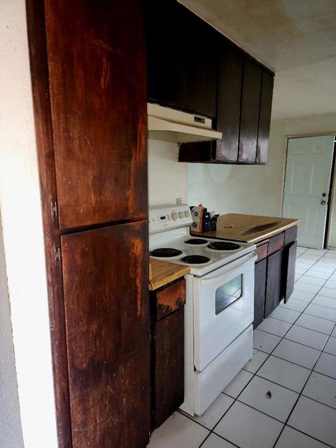 24 Church Street, Modesto CA: https://media.crmls.org/mediaz/c8d4f70a-09c3-4e21-a31c-171d9804902a.jpg