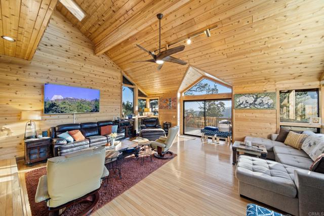 Image 45 of 75 For 24938 Roble Drive