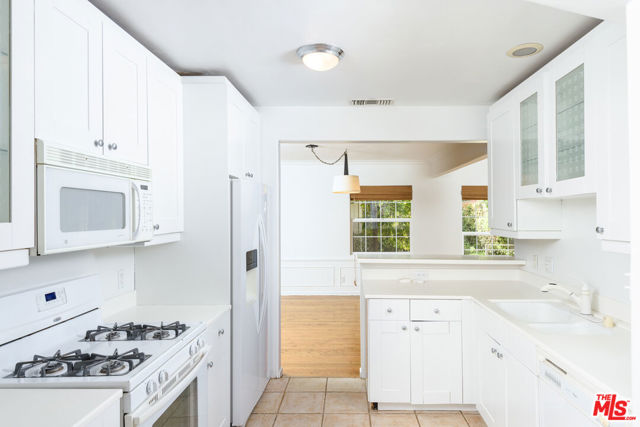 11425 Burnham Street, Los Angeles CA: https://media.crmls.org/mediaz/c8d6674b-c7d0-4980-b868-113a678666d2.jpg