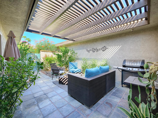 1150 Via Tenis, Palm Springs, CA 92262