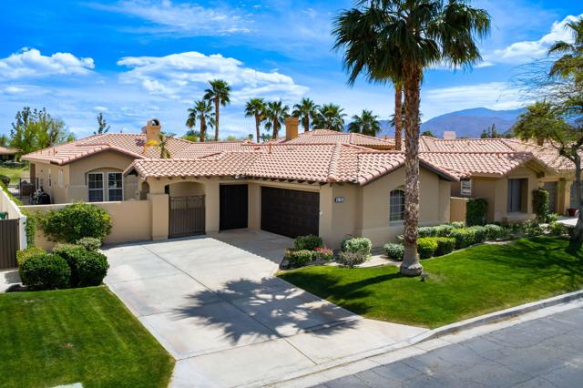 80305 Cedar, La Quinta CA: https://media.crmls.org/mediaz/c8d66d8f-2c3c-4920-86cb-54e3b4f0e00c.jpg