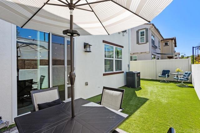 Detail Gallery Image 35 of 49 For 4132 Mission Tree Way, Oceanside,  CA 92057 - 4 Beds | 4 Baths