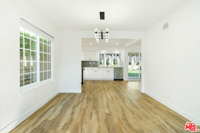 28757 TIMBERLANE Street photo 8