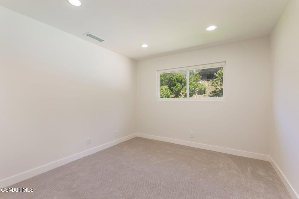 MLS #225003806 img 23