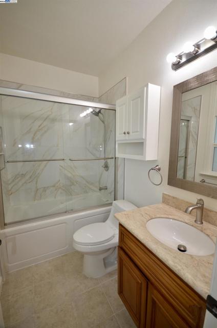 4544 Thornton Ave, Fremont CA: https://media.crmls.org/mediaz/c8d8f1c3-9ed9-4737-87de-6879a44550fc.jpg