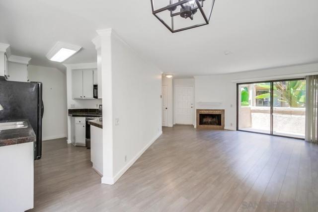 3268 Via Marin, La Jolla CA: https://media.crmls.org/mediaz/c8da7945-11f8-4440-8430-8e9dd3044010.jpg