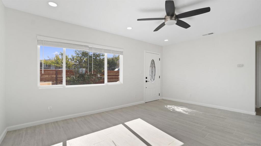 MLS #250042675SD image #7