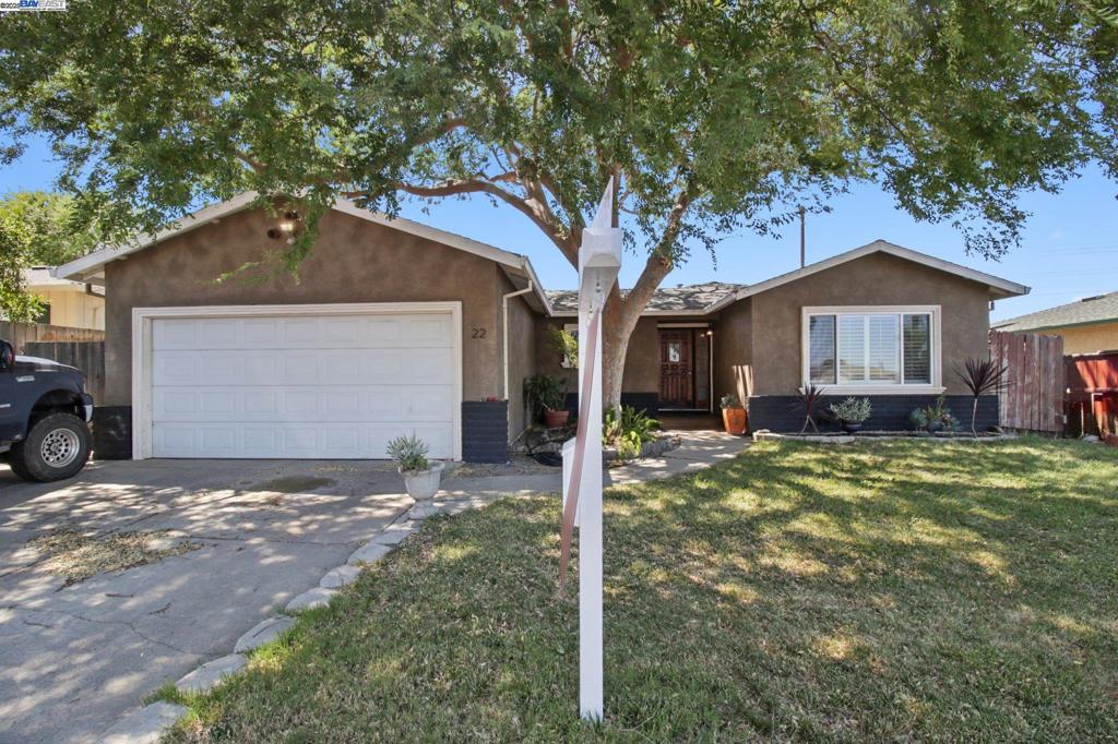 22 Orinda Cir