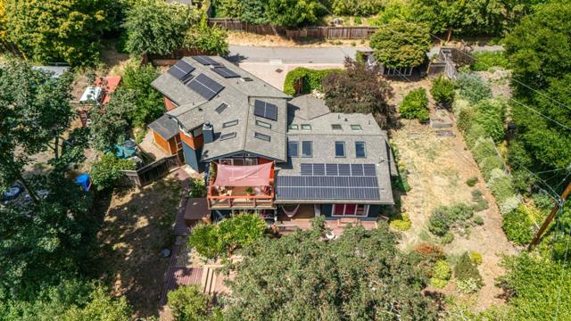 3714 Purling Brook, Soquel CA: https://media.crmls.org/mediaz/c8dc344d-a303-4aef-bcf5-efeddab0c405.jpg