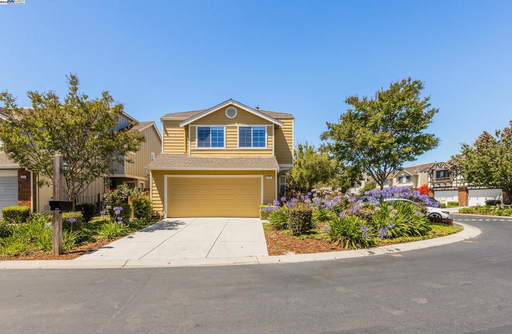 777 Erie Cir