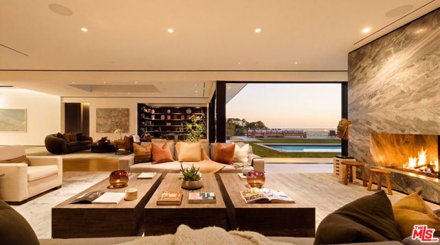 4 Bed Home for Sale in Los Angeles, California