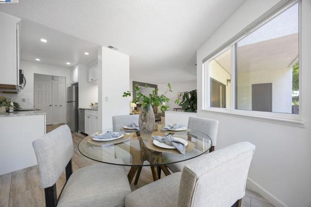 21228 Gary Dr, Hayward CA: https://media.crmls.org/mediaz/c8dd4e75-393d-45fe-9c0b-f152cbe46331.jpg