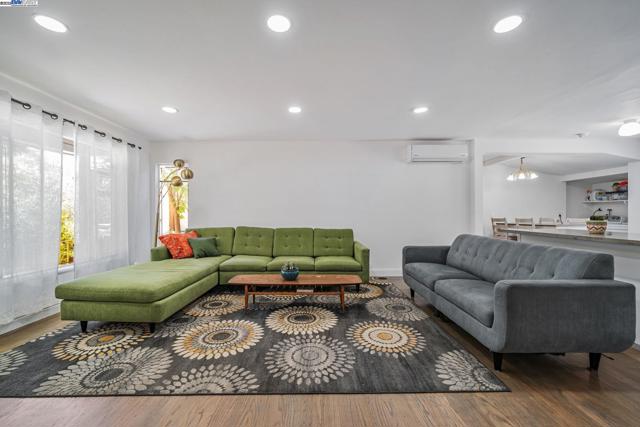 126 Kilkare Rd, Sunol CA: https://media.crmls.org/mediaz/c8ddb56d-c6b1-4b50-b526-761811bf0e8f.jpg