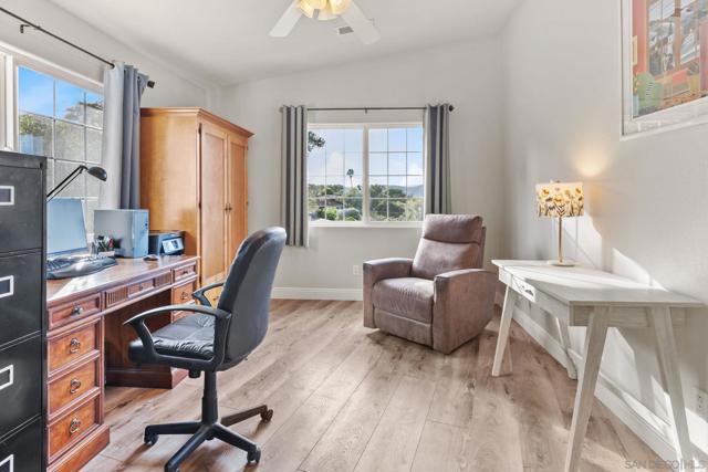 Image 18 of 31 For 1033 Via Contenta