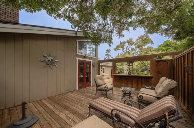 1093 Presidio Road, Pebble Beach CA: https://media.crmls.org/mediaz/c8df6e19-f6ba-4602-aec1-c50495b5bd14.jpg