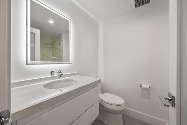 Detail Gallery Image 13 of 23 For 201 Calle Miramar #20,  Redondo Beach,  CA 90277 - 2 Beds | 2 Baths