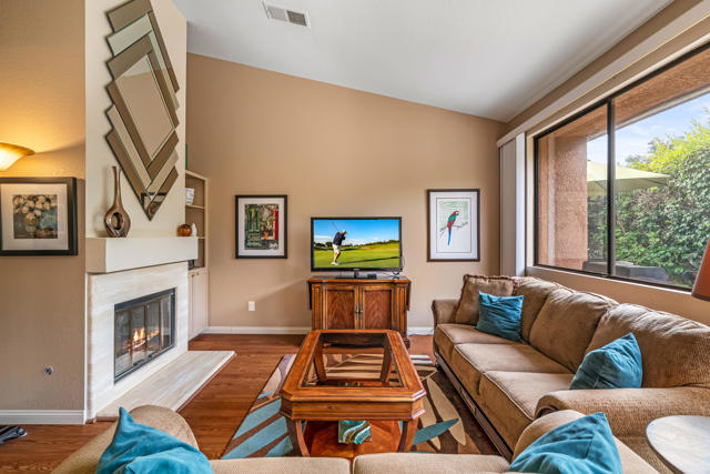 Image 8 of 36 For 76579 Sheba Way