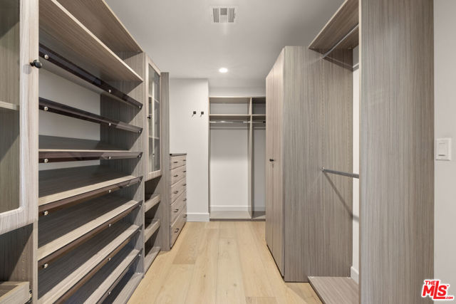 3147 Hollyridge Drive, Los Angeles CA: https://media.crmls.org/mediaz/c8e18ca8-148d-4f2a-b74c-1155afcd2f52.jpg