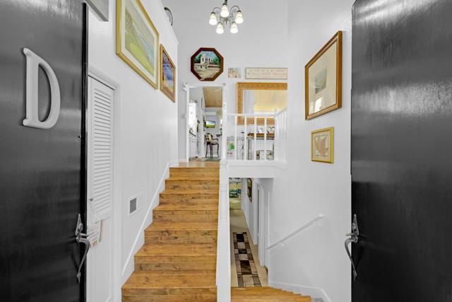 6 Stratford Place, Monterey CA: https://media.crmls.org/mediaz/c8e1919c-e721-4302-a9d4-08f56a0c7855.jpg