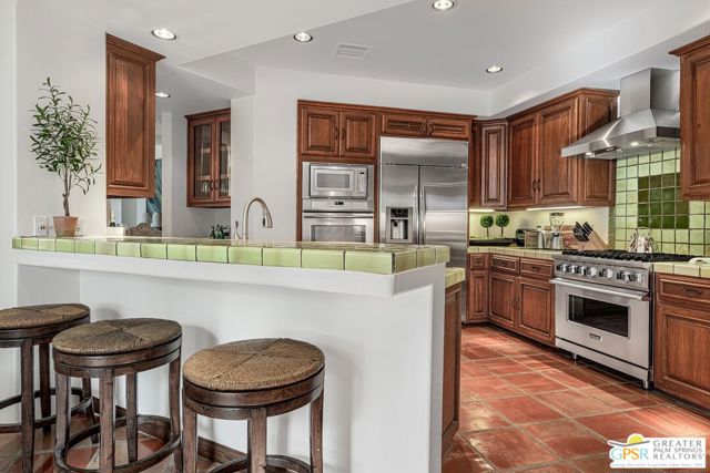 1360 E Tachevah Drive, Palm Springs CA: https://media.crmls.org/mediaz/c8e211bc-3aae-49ed-a7a4-5a53b23084a5.jpg