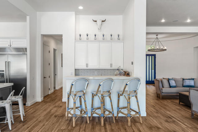 80030 Via Valerosa, La Quinta CA: https://media.crmls.org/mediaz/c8e2573c-91af-4de6-bce3-beef74872e38.jpg