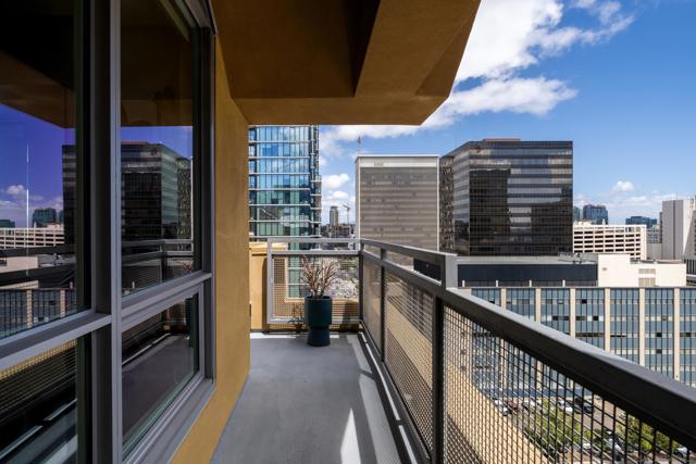 350 W Ash St, San Diego CA: https://media.crmls.org/mediaz/c8e32b29-f72e-4429-94f5-28c11ff9b0ee.jpg