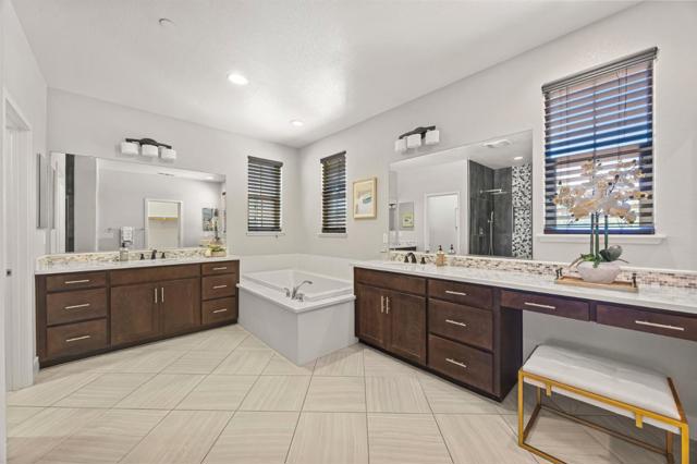 9850 Bobcat Court, Gilroy CA: https://media.crmls.org/mediaz/c8e34596-2943-42e5-b44c-ba5e481c00a7.jpg