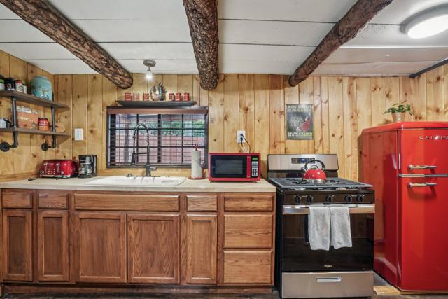 25750 Alderwood, Idyllwild CA: https://media.crmls.org/mediaz/c8e461e3-6e2d-48f1-bd03-7c41f027efe4.jpg