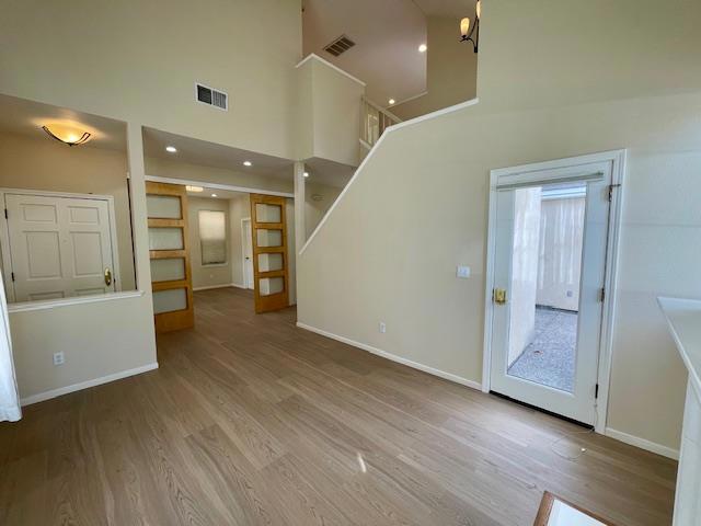 112 Concord Circle, Mountain View CA: https://media.crmls.org/mediaz/c8e50095-7ebf-41ff-a3cd-2b39a73cd23f.jpg