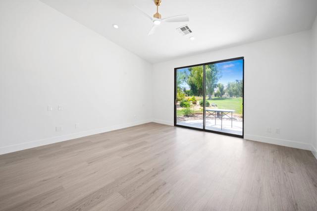 10403 Sunningdale Drive, Rancho Mirage CA: https://media.crmls.org/mediaz/c8e54387-0fd4-4717-8284-b5f4b244ea95.jpg