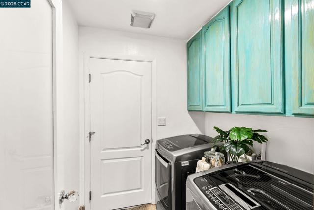 1925 Burnside Ct, Concord CA: https://media.crmls.org/mediaz/c8e5e961-9774-40ed-8886-02155c2ebf69.jpg