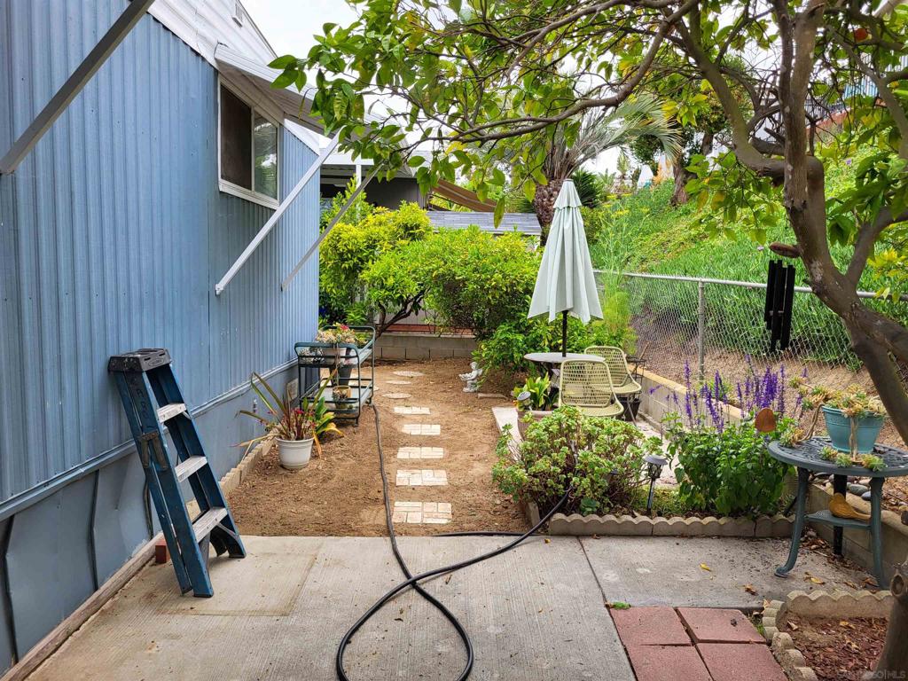 444 El Camino Real - photo 5