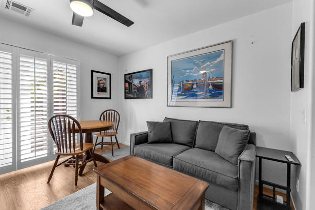 Image 44 of 64 For 52680 Avenida Martinez