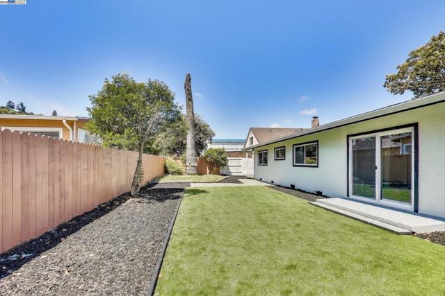 2316 DOLORES, Pinole CA: https://media.crmls.org/mediaz/c8e7fadd-c5ea-4d81-8ba9-e74616e2828b.jpg