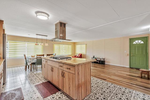 264 Santa Susana, San Leandro CA: https://media.crmls.org/mediaz/c8e80f51-37c0-4ed4-8103-990b21ac1dc4.jpg