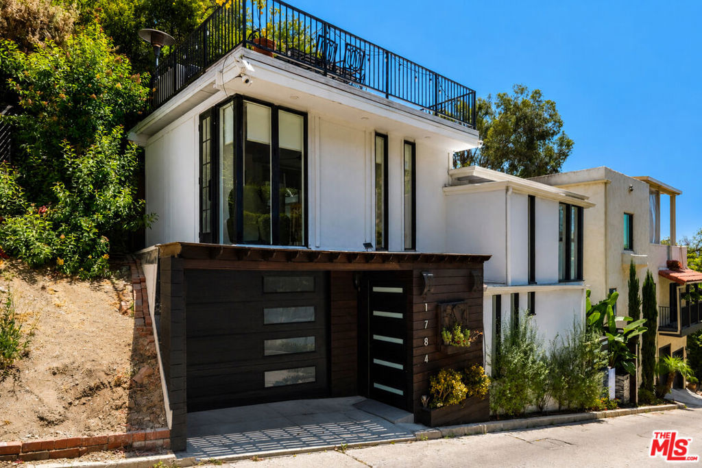 1784 N Orange Grove Avenue — Modern