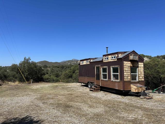 10172 Boulder Creek Road, Descanso CA: https://media.crmls.org/mediaz/c8e93592-17f9-49b1-b60b-cc020a263267.jpg