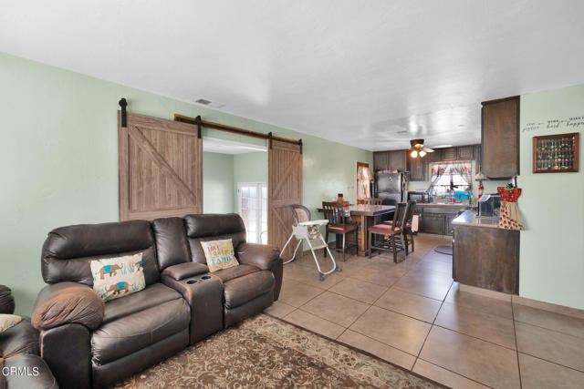 Detail Gallery Image 8 of 31 For 1017 Dawn St, Bakersfield,  CA 93307 - 3 Beds | 1 Baths