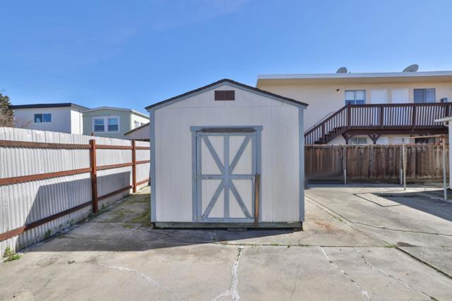 1431 Dwight Way, Berkeley CA: https://media.crmls.org/mediaz/c8e9bd48-1cf3-4fa0-9574-bda80d81ebbd.jpg