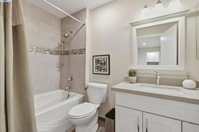 2907 Wilson Cmn, Fremont CA: https://media.crmls.org/mediaz/c8e9cb5e-ca64-457e-a24e-c024753644d9.jpg