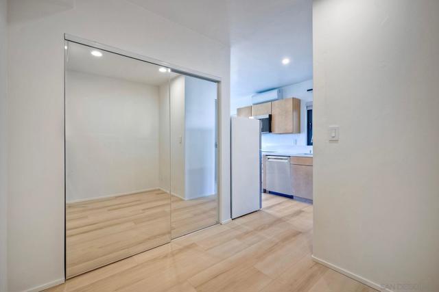 Image 12 of 22 For 747 Armada Ter