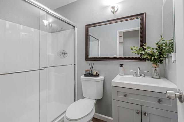 553 Groth Place, San Jose CA: https://media.crmls.org/mediaz/c8ea3d02-8b65-4833-8250-4270d4d0aec4.jpg