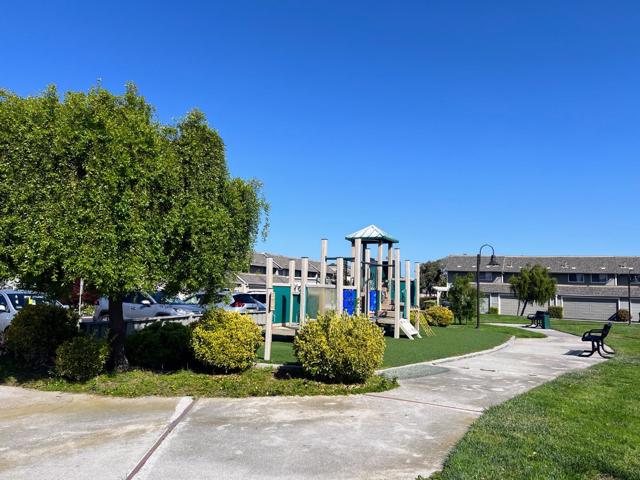 801 Ram Lane, Foster City CA: https://media.crmls.org/mediaz/c8ea5606-0112-4f5d-80d8-f0c31fa231aa.jpg