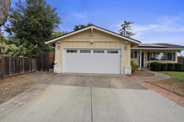 1301 3rd Street, Gilroy CA: https://media.crmls.org/mediaz/c8eb8d47-243e-428a-8faa-73a1bf6f96f1.jpg