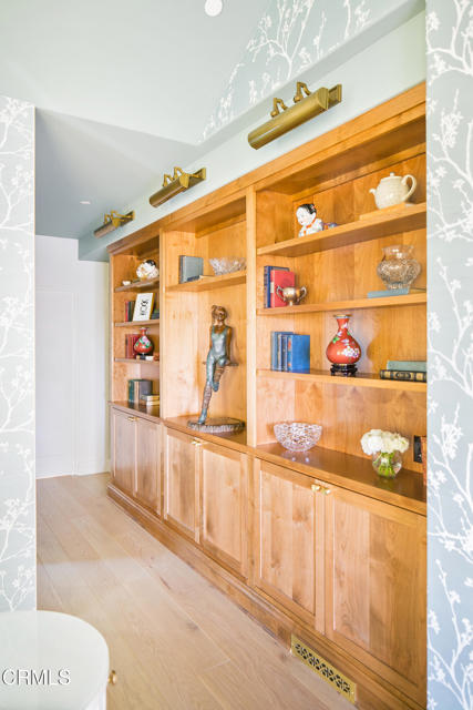 Detail Gallery Image 21 of 75 For 233 Hillside Rd, South Pasadena,  CA 91030 - 5 Beds | 6/1 Baths