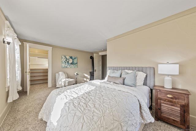 4229 Saint James Place, San Diego CA: https://media.crmls.org/mediaz/c8ebb44a-4e5e-4f68-88e7-c32df8b24b35.jpg