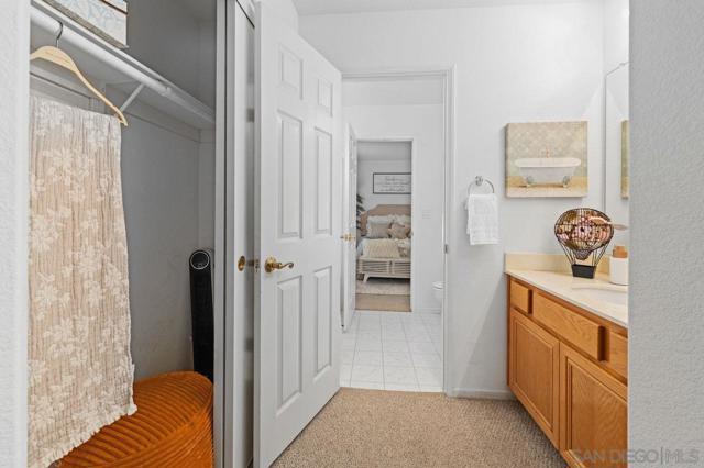 2975 River Shadow Ct, Alpine CA: https://media.crmls.org/mediaz/c8ed7052-f280-4237-b95c-b06f9ab7ab41.jpg