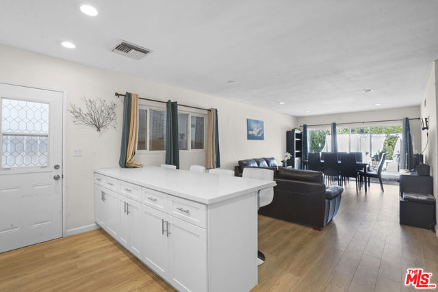 20243 Valerio Street photo 8